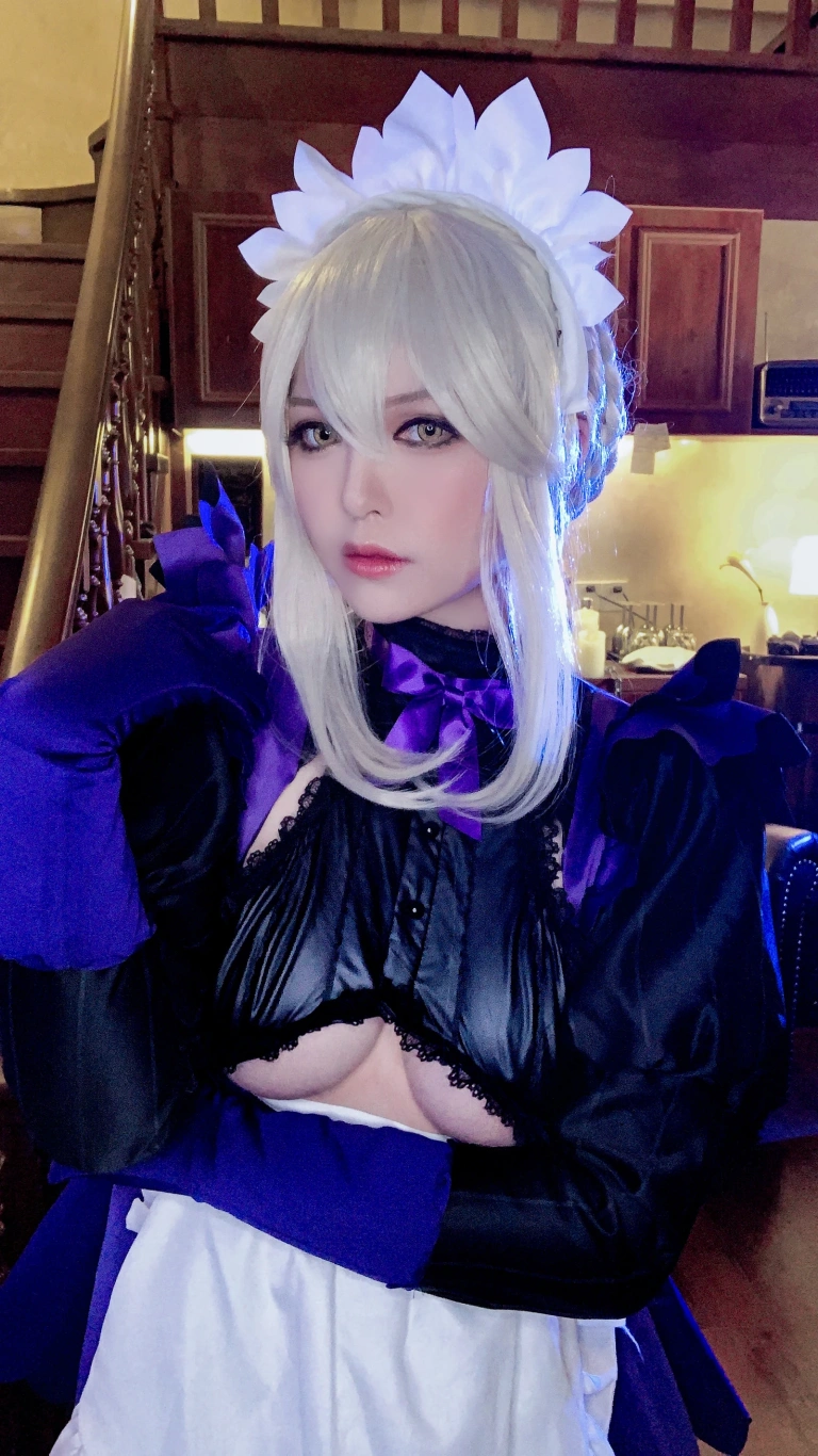 半半子 BANBANKO《LancerAlter Maid》写真图集 62P｜在线预览与图包下载