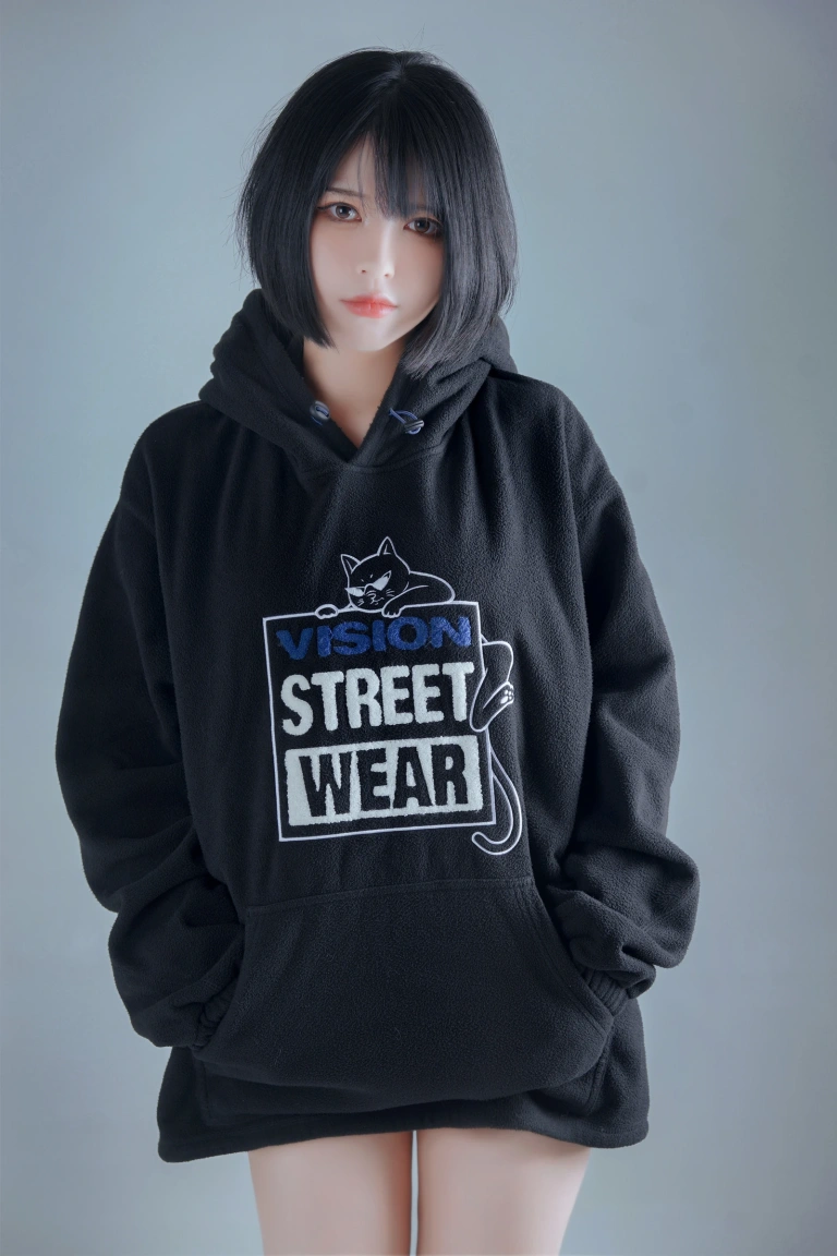 半半子 BANBANKO《竞泳》写真图集 36P｜在线预览与图包下载