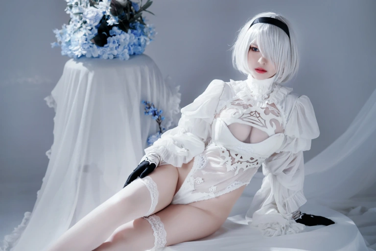 半半子 BANBANKO《Automataヨルハ二号B型 白いドレス》写真图集 51P｜在线预览与图包下载