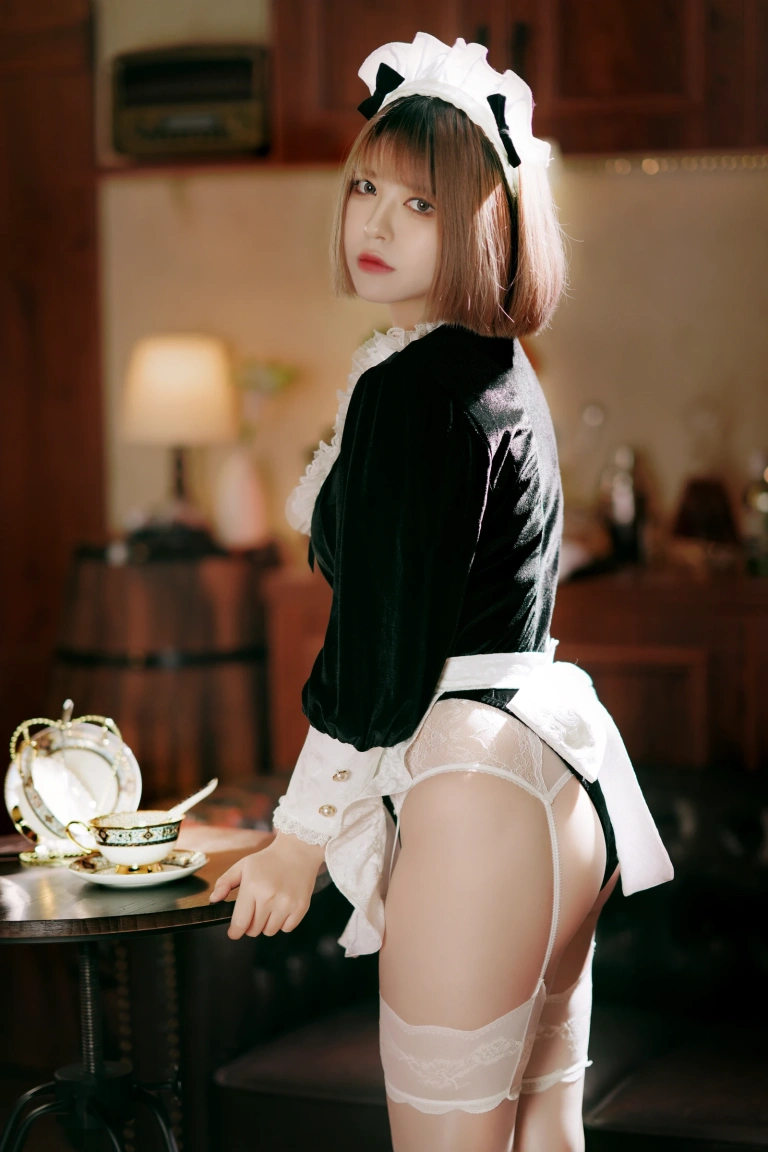 半半子 BANBANKO《来一份下午茶吧》写真图集 77P+2V｜在线预览与图包下载