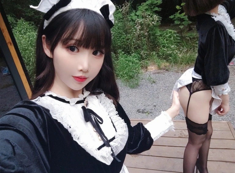 半半子 BANBANKO《メイド姉妹（&面饼仙儿）》写真图集 74P｜在线预览与图包下载