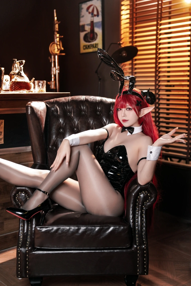 半半子 BANBANKO《兴登堡ヒンデンブルク酔い勝負》写真图集 52P+3V｜在线预览与图包下载