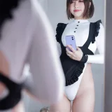 半半子 BANBANKO《纯白女仆》写真图集 45P｜在线预览与图包下载