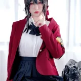 半半子 BANBANKO《大凤 风纪委员》写真图集 55P+3V｜在线预览与图包下载