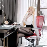 半半子 BANBANKO《怨仇 办公室的意外》写真图集 55P+1V｜在线预览与图包下载