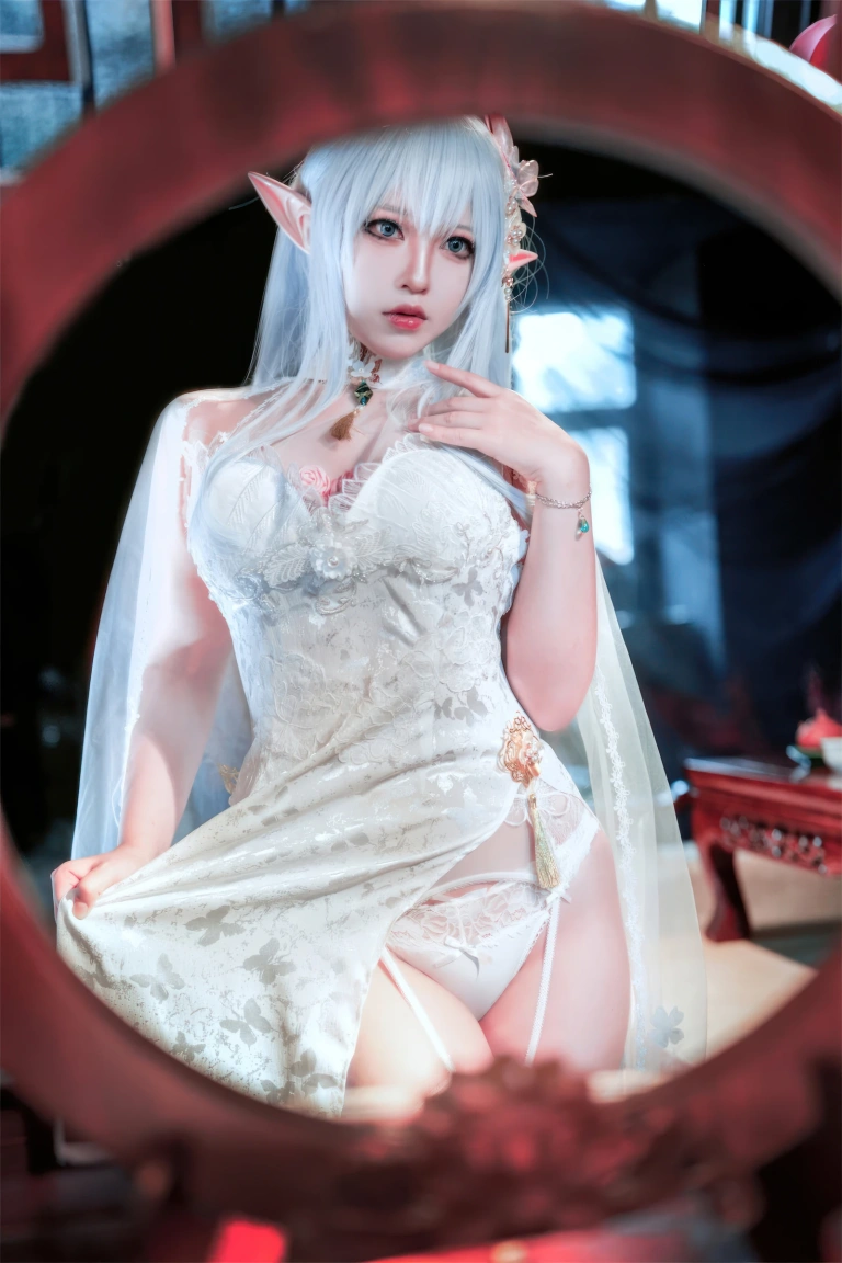 半半子 BANBANKO《阿尔比恩旗袍》写真图集 47P+3V｜在线预览与图包下载