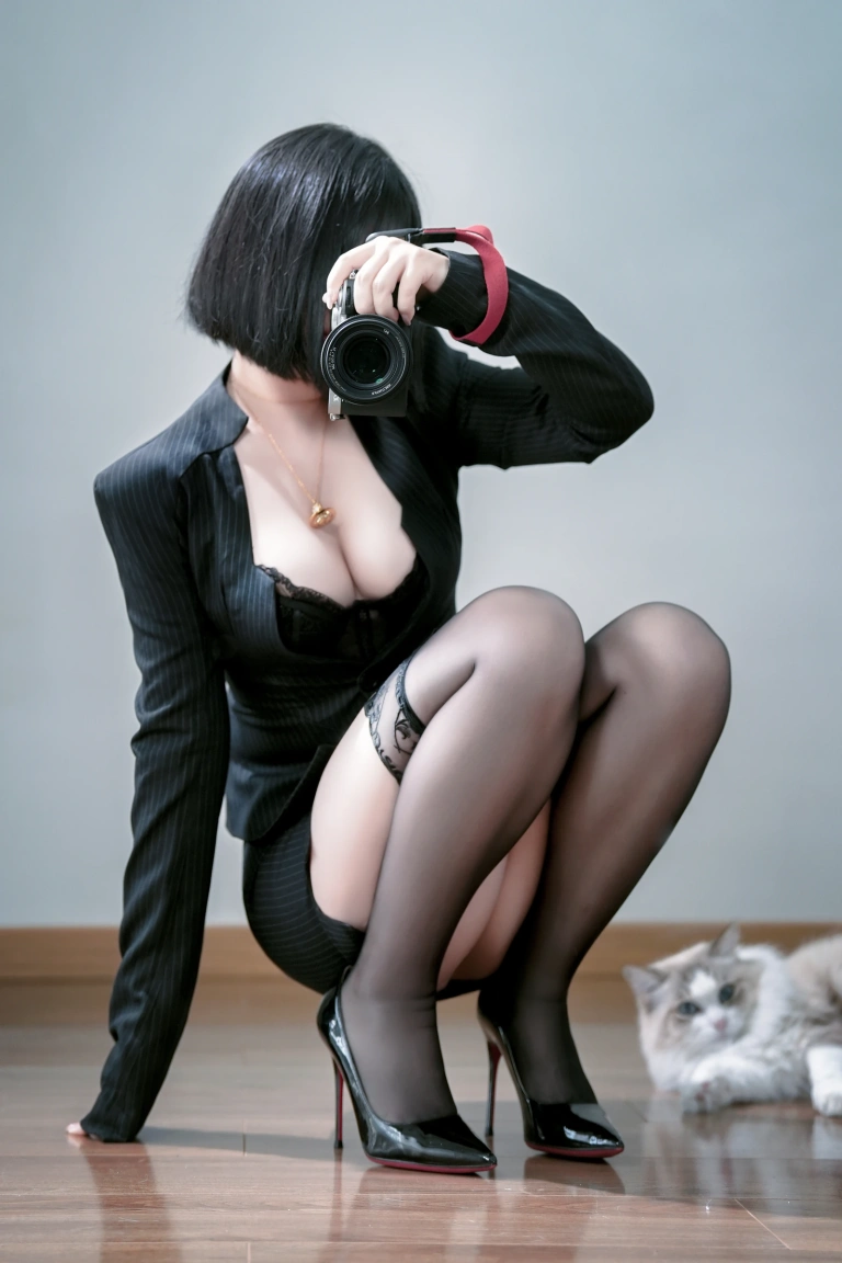 半半子 BANBANKO《OL上司様vol.02》写真图集 42P+5V｜在线预览与图包下载