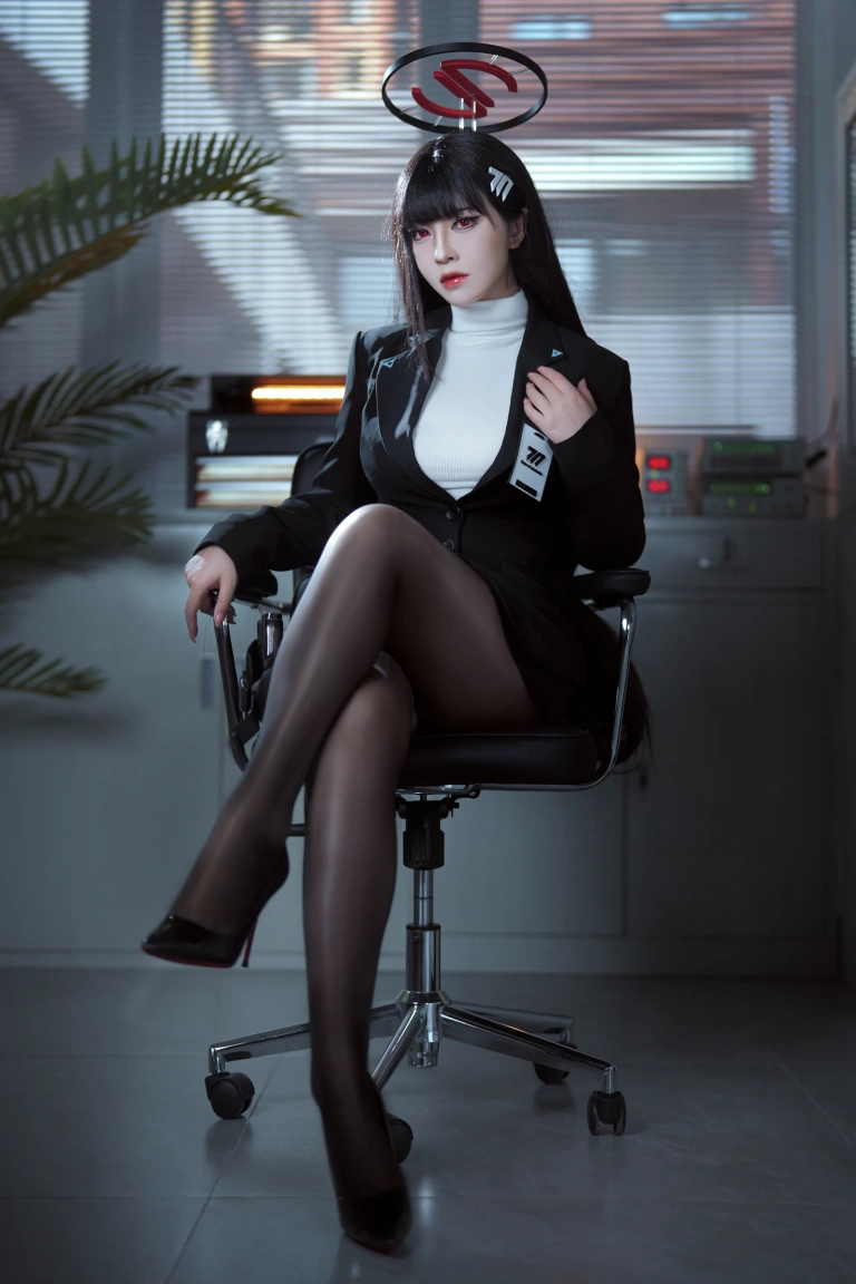 半半子 BANBANKO《蔚蓝档案 调月莉音OL》写真图集 60P+8V｜在线预览与图包下载