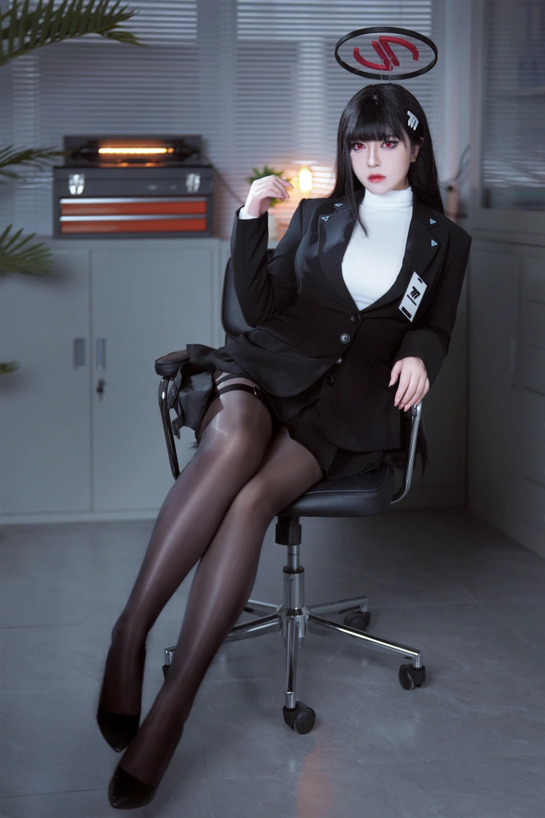 半半子 BANBANKO《蔚蓝档案 调月莉音OL》写真图集 60P+8V｜在线预览与图包下载