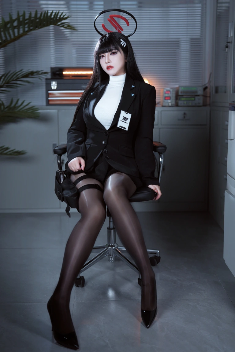 半半子 BANBANKO《蔚蓝档案 调月莉音OL》写真图集 60P+8V｜在线预览与图包下载