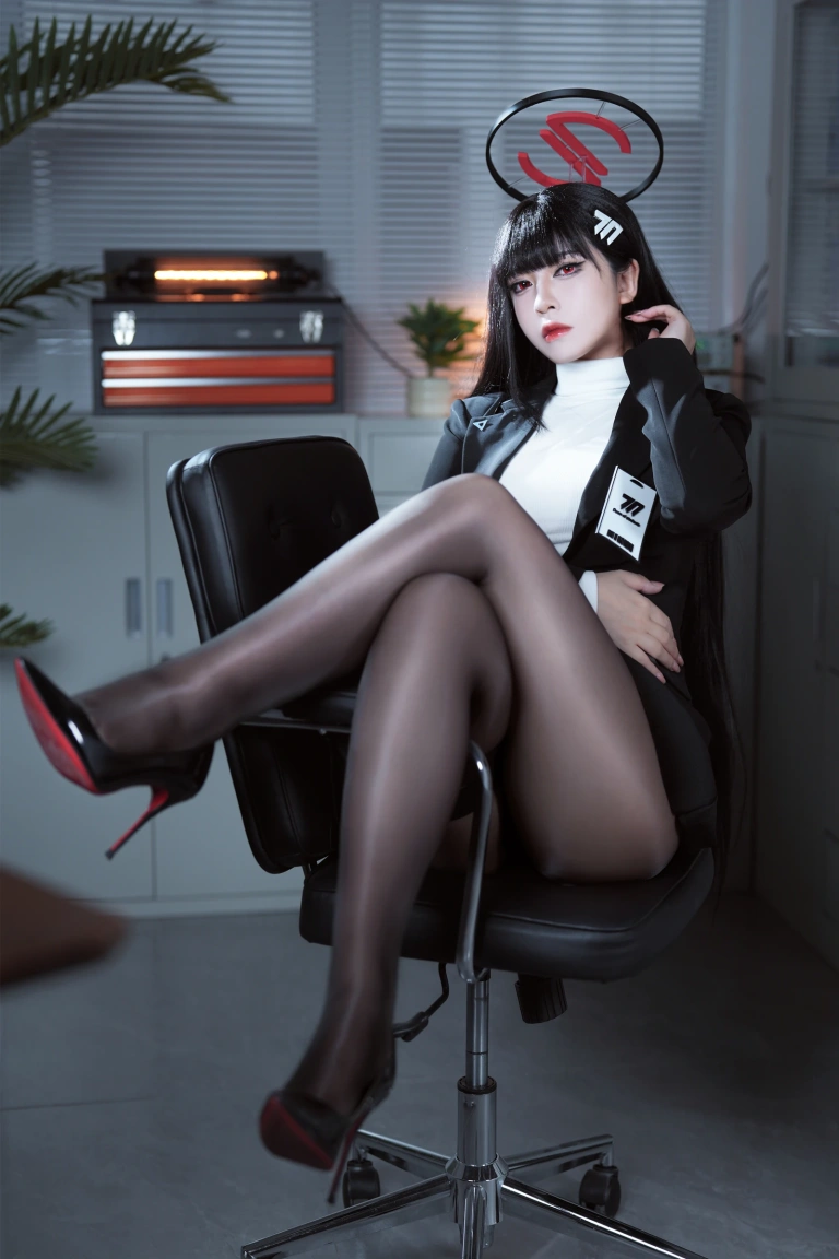 半半子 BANBANKO《蔚蓝档案 调月莉音OL》写真图集 60P+8V｜在线预览与图包下载