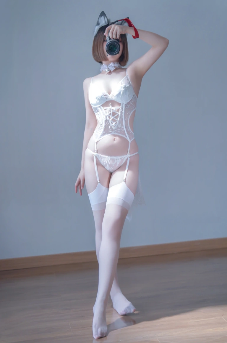 半半子 BANBANKO《純白花嫁Vol.02》写真图集 22P+2V｜在线预览与图包下载