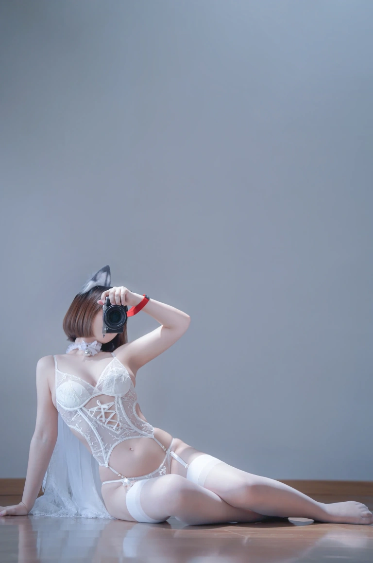 半半子 BANBANKO《純白花嫁Vol.02》写真图集 22P+2V｜在线预览与图包下载