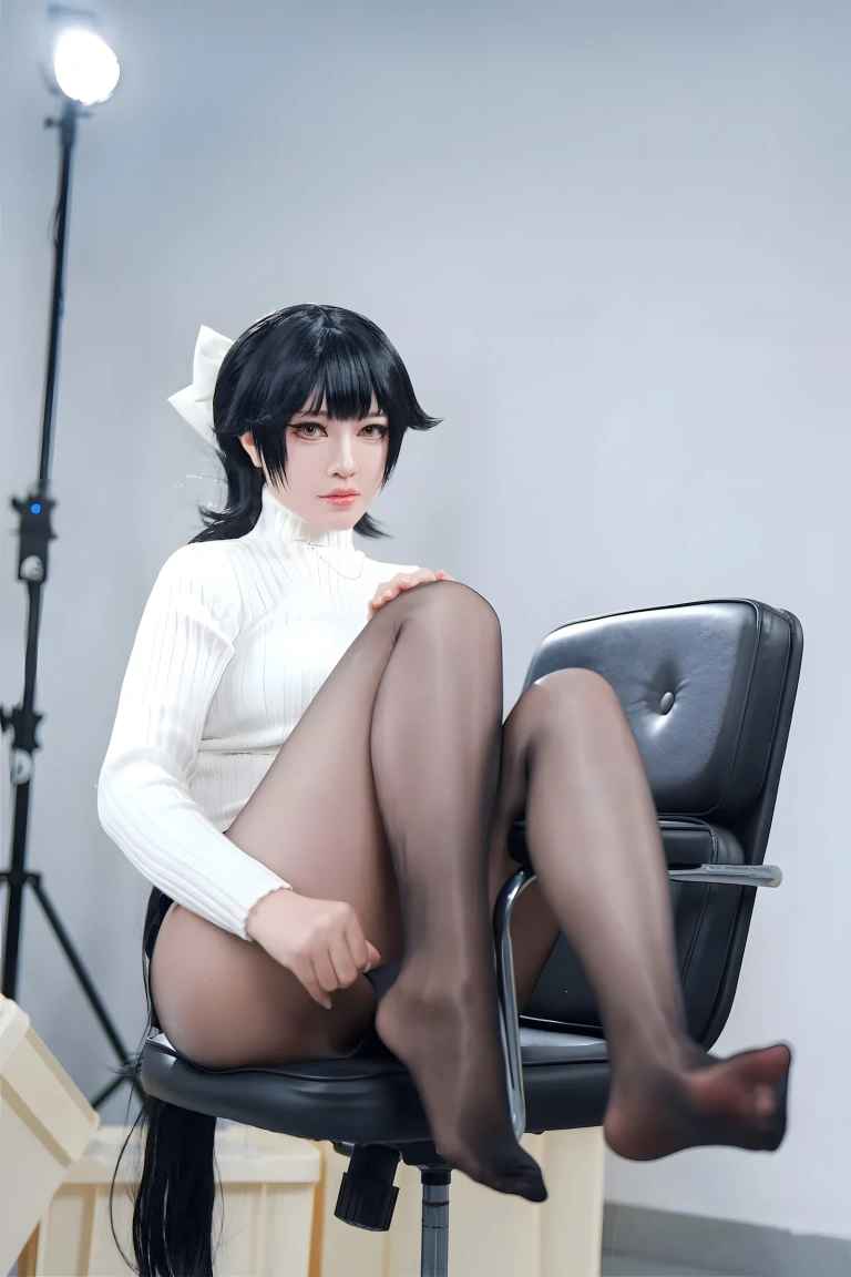 半半子 BANBANKO《碧蓝航线 高雄 武人的心法素养》写真图集 57P+4V｜在线预览与图包下载