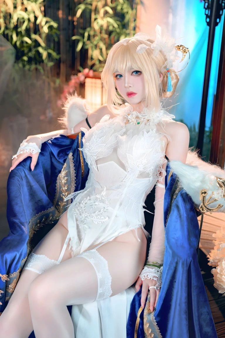 半半子 BANBANKO《贞德 灯花祝装圣女 灯火佳期》写真图集 58P｜在线预览与图包下载