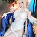 半半子 BANBANKO《贞德 灯花祝装圣女 灯火佳期》写真图集 58P｜在线预览与图包下载