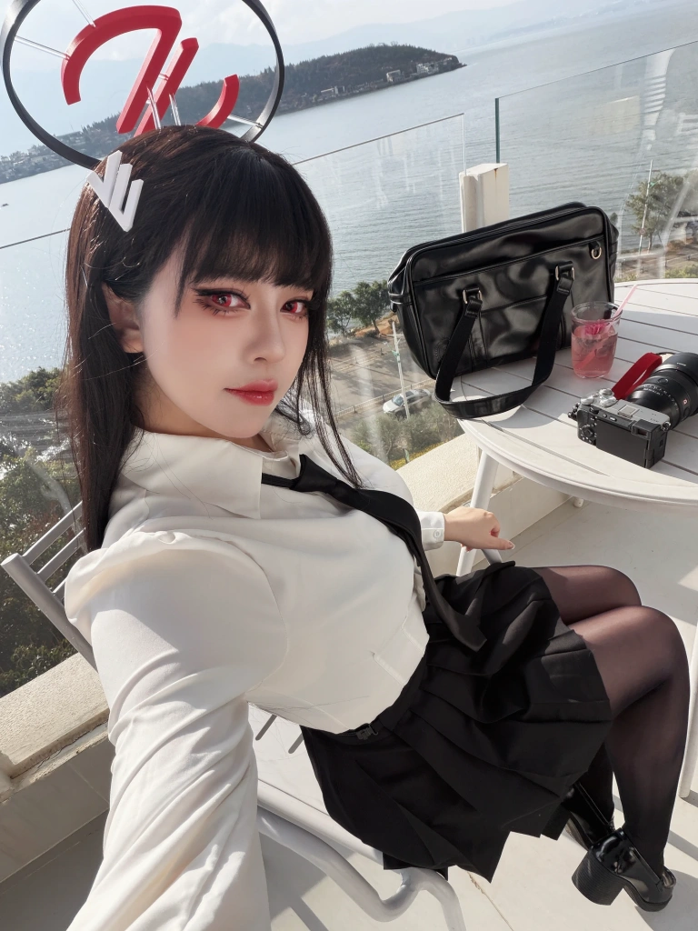 半半子 BANBANKO《蔚蓝档案 调月莉音 Vol.03 制服x競泳》写真图集 64P+5V｜在线预览与图包下载
