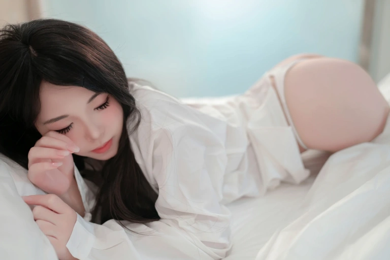 Bangni邦尼《男友衬衫》写真图集 99P｜在线预览与图包下载