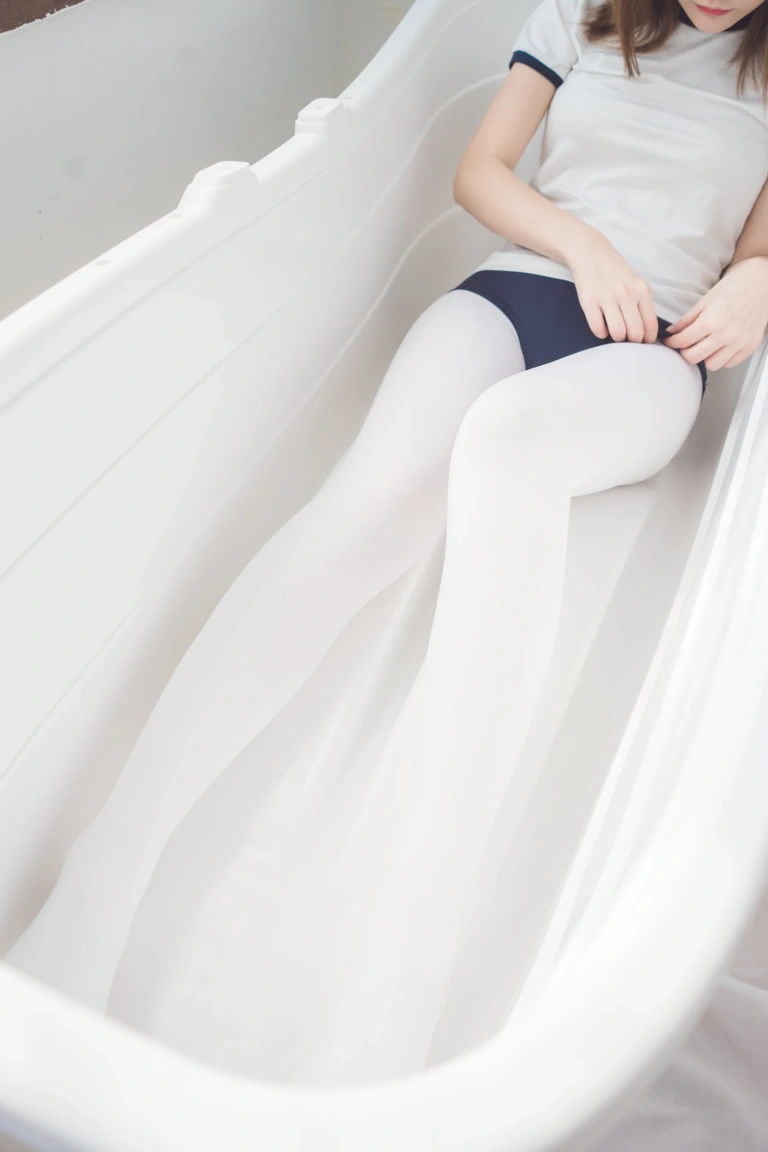 森萝财团《BETA-031》写真图集 48P+1V｜在线预览与图包下载