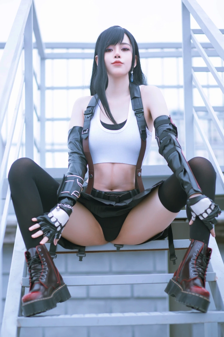 Byoru《Tifa》写真图集 30P｜在线预览与图包下载