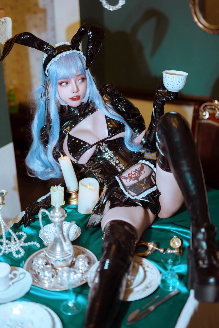 Byoru《Bunny Maid》写真图集 25P｜在线预览与图包下载