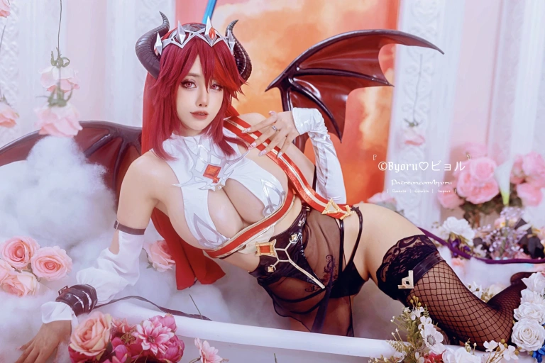 Byoru《Rosaria》写真图集 33P｜在线预览与图包下载
