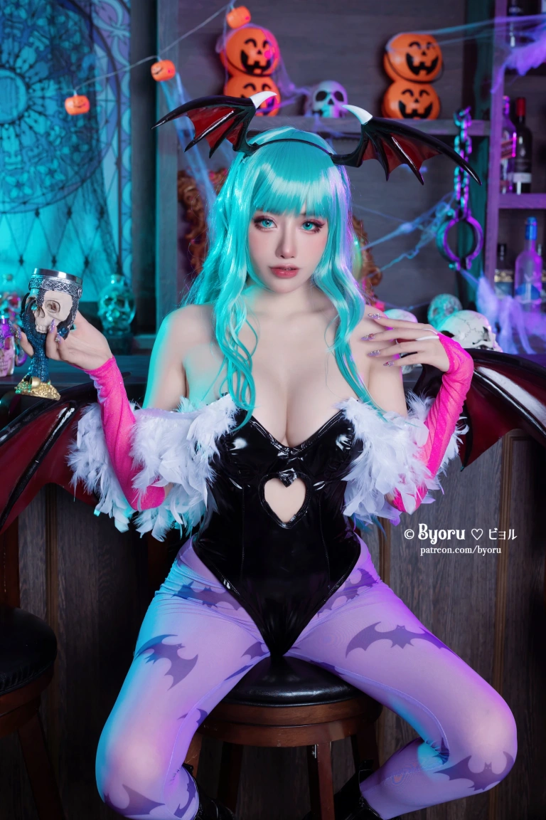 Byoru《Morrigan》写真图集 32P｜在线预览与图包下载