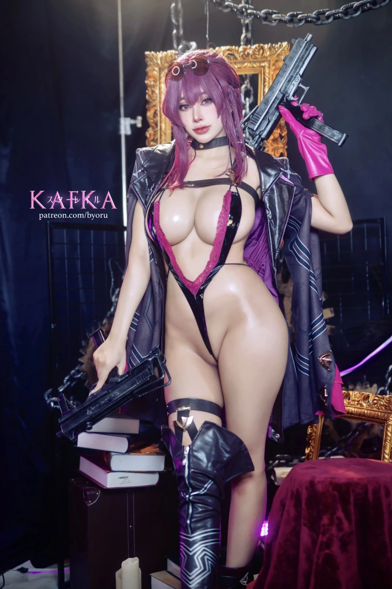 Byoru《Kafka 卡芙卡》写真图集 50P+25V｜在线预览与图包下载