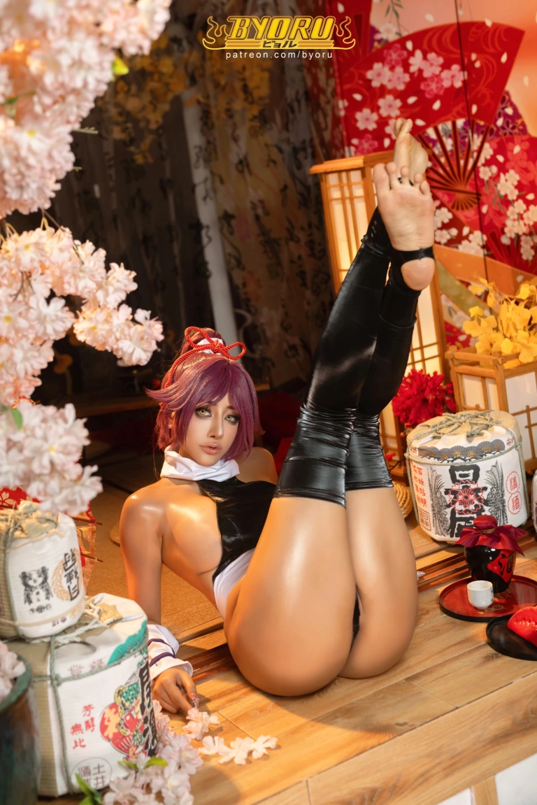 Byoru《Yoruichi – Bleach》写真图集 73P+18V｜在线预览与图包下载
