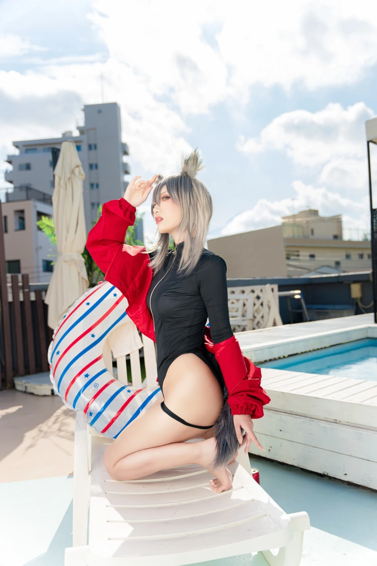 切切celia《明日方舟 红》写真图集 28P+1V｜在线预览与图包下载