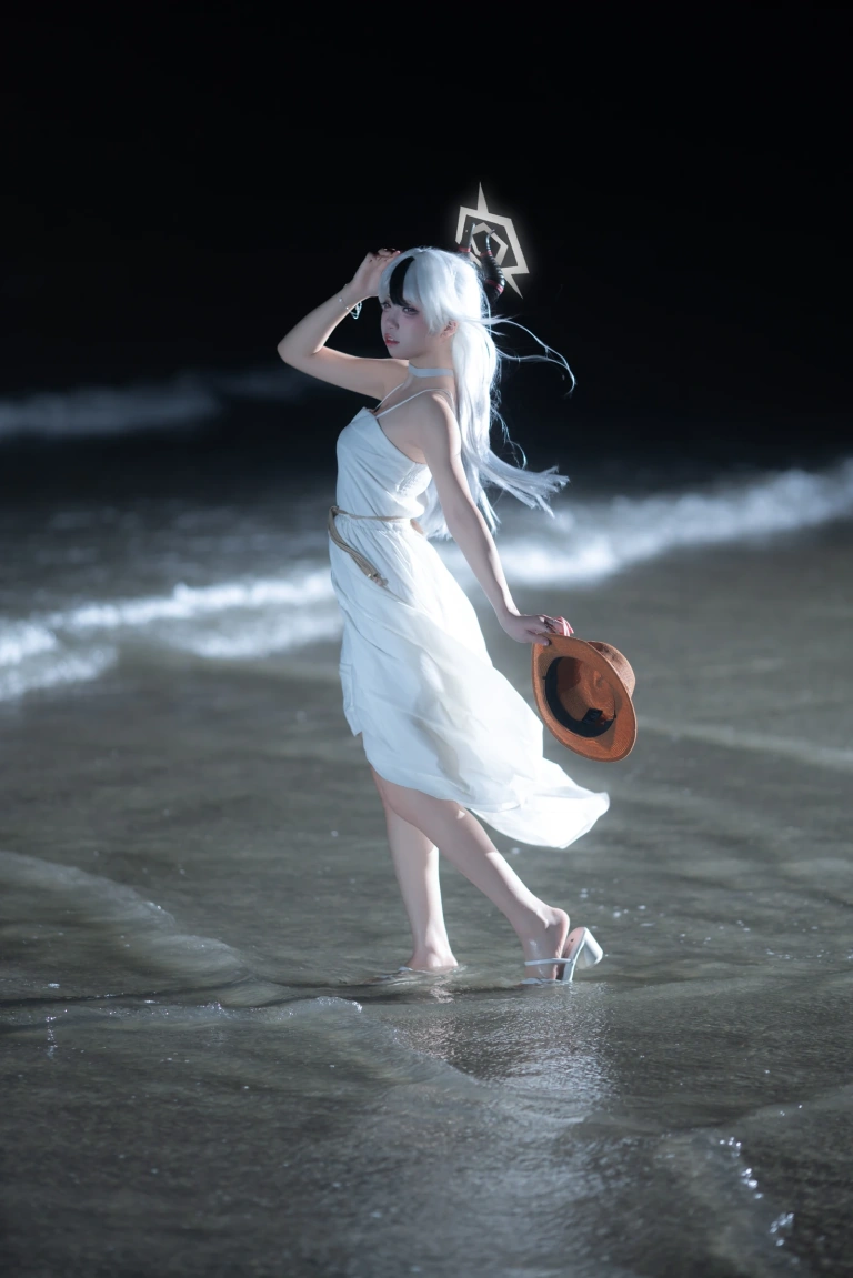 纸悦Etsu_ko《加代子白裙》写真图集 20P｜在线预览与图包下载
