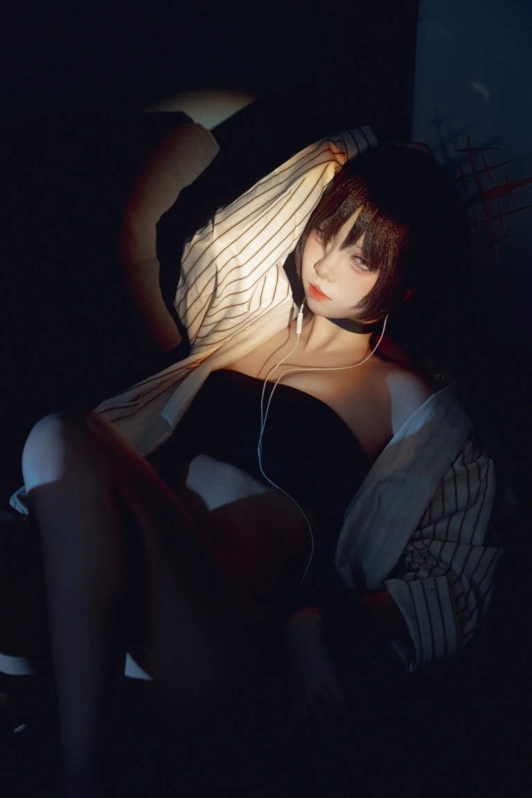 纸悦Etsu_ko《美咲泳装》写真图集 28P｜在线预览与图包下载