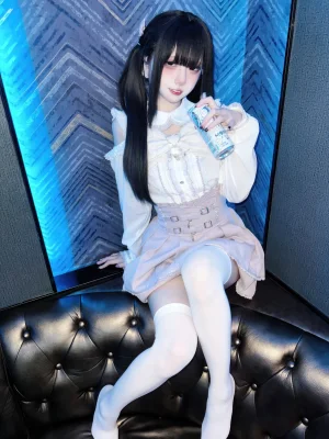 纸悦Etsu_ko《与地雷系女子的ktv约会》写真图集 44P｜在线预览与图包下载