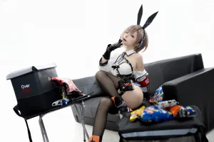 纸悦Etsu_ko《外卖兔》写真图集 65P｜在线预览与图包下载