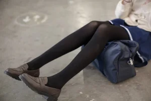 森萝财团《FREE-004》写真图集 24P｜在线预览与图包下载