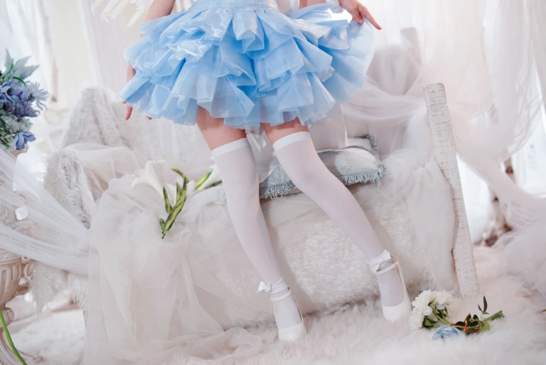 花柒Hana《蕾姆大天使》写真图集 19P｜在线预览与图包下载