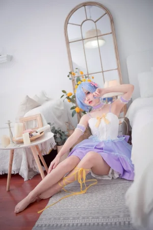 花柒Hana《蕾姆CLEAR DRESS》写真图集 15P｜在线预览与图包下载