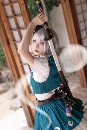 花柒Hana《魂魄妖梦cos夏版》写真图集 15P｜在线预览与图包下载