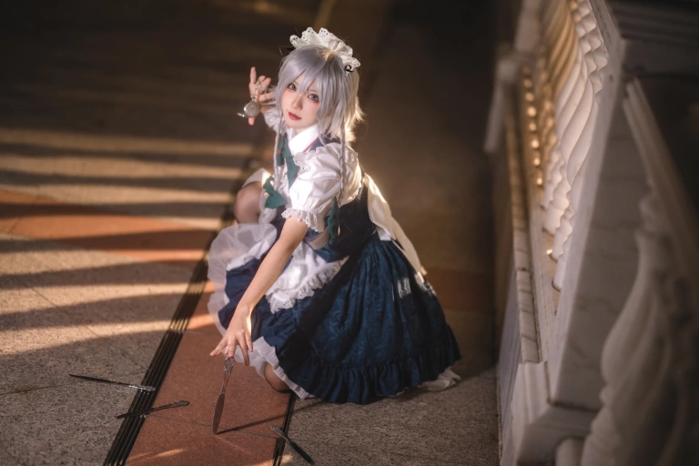 花柒Hana《星雨咲夜女仆》写真图集 9P｜在线预览与图包下载
