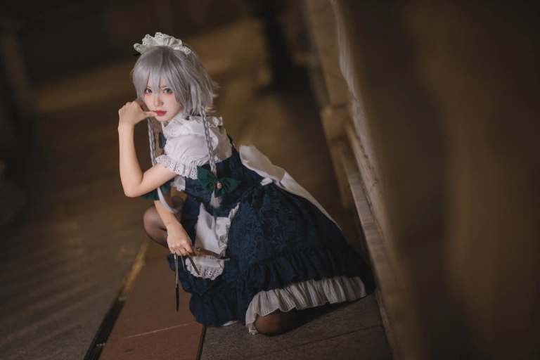 花柒Hana《星雨咲夜女仆》写真图集 9P｜在线预览与图包下载
