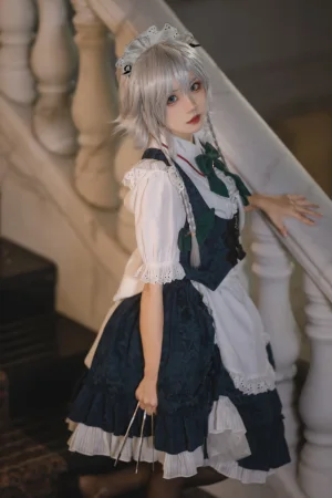 花柒Hana《星雨咲夜女仆》写真图集 9P｜在线预览与图包下载