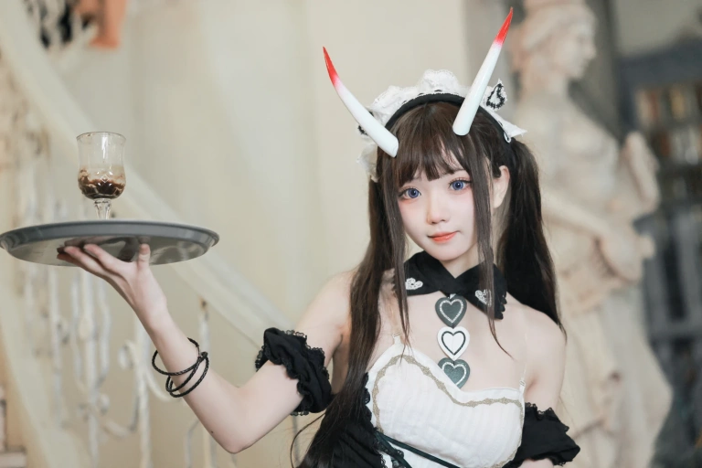 花柒Hana《能代女仆》写真图集 21P｜在线预览与图包下载