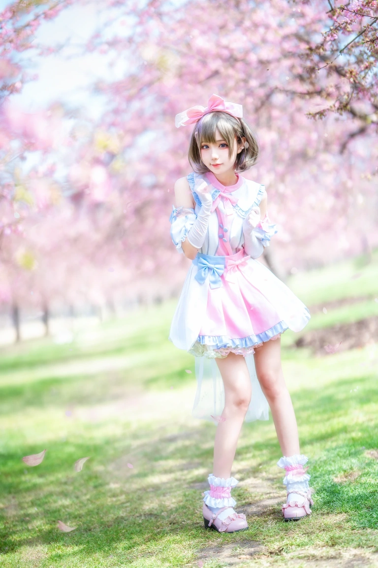 花柒Hana《唐可可打歌服》写真图集 9P｜在线预览与图包下载