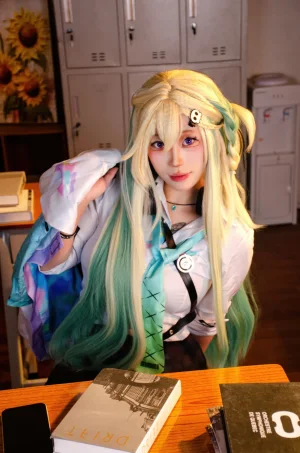 叉烧hibiki《鸣潮 琳奈》写真图集 137P+7V｜在线预览与图包下载