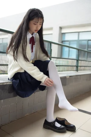 森萝财团《JKFUN-001 甜米》写真图集 104P+1V｜在线预览与图包下载