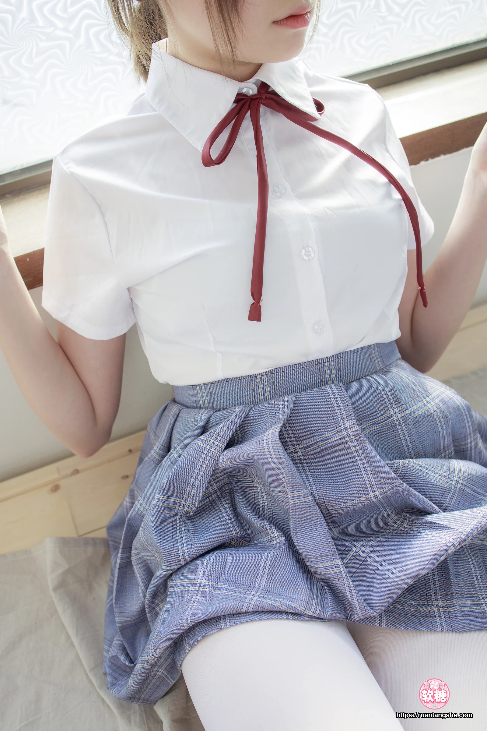 森萝财团 JKFUN-002 《踩蛋糕》 Aika