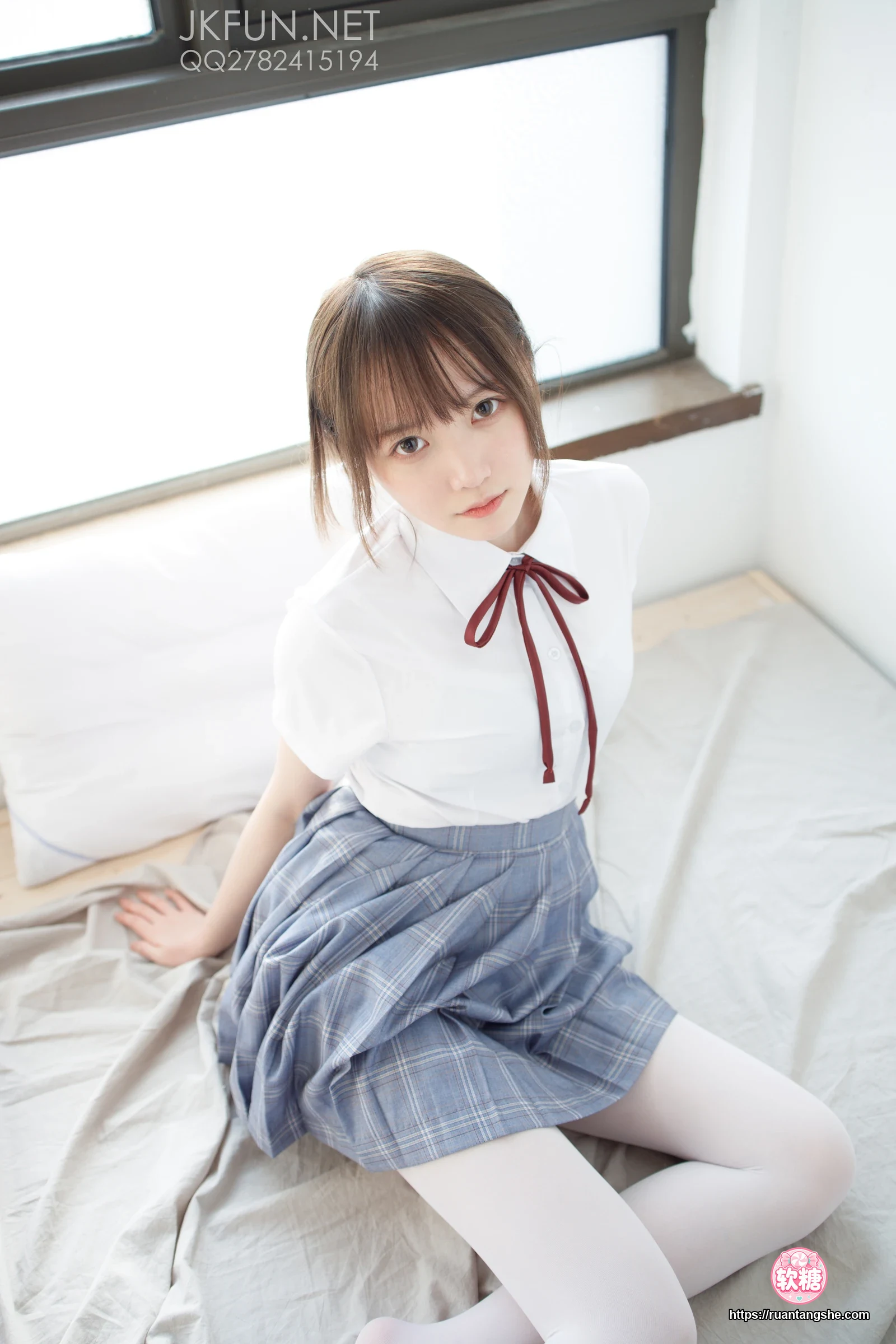 森萝财团 JKFUN-002 《踩蛋糕》 Aika