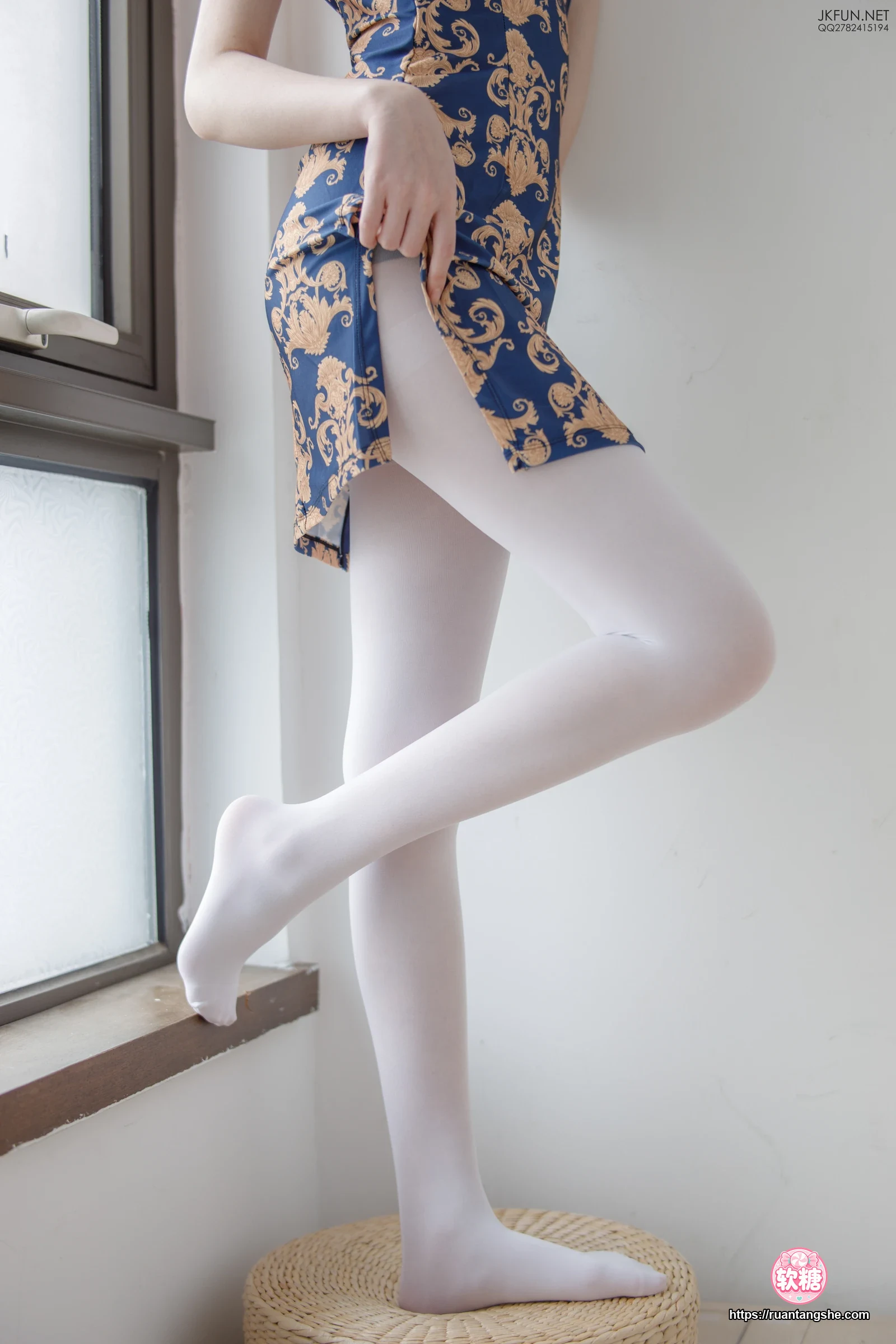 森萝财团 JKFUN-008 50D白丝 踩酱肉包 Aika