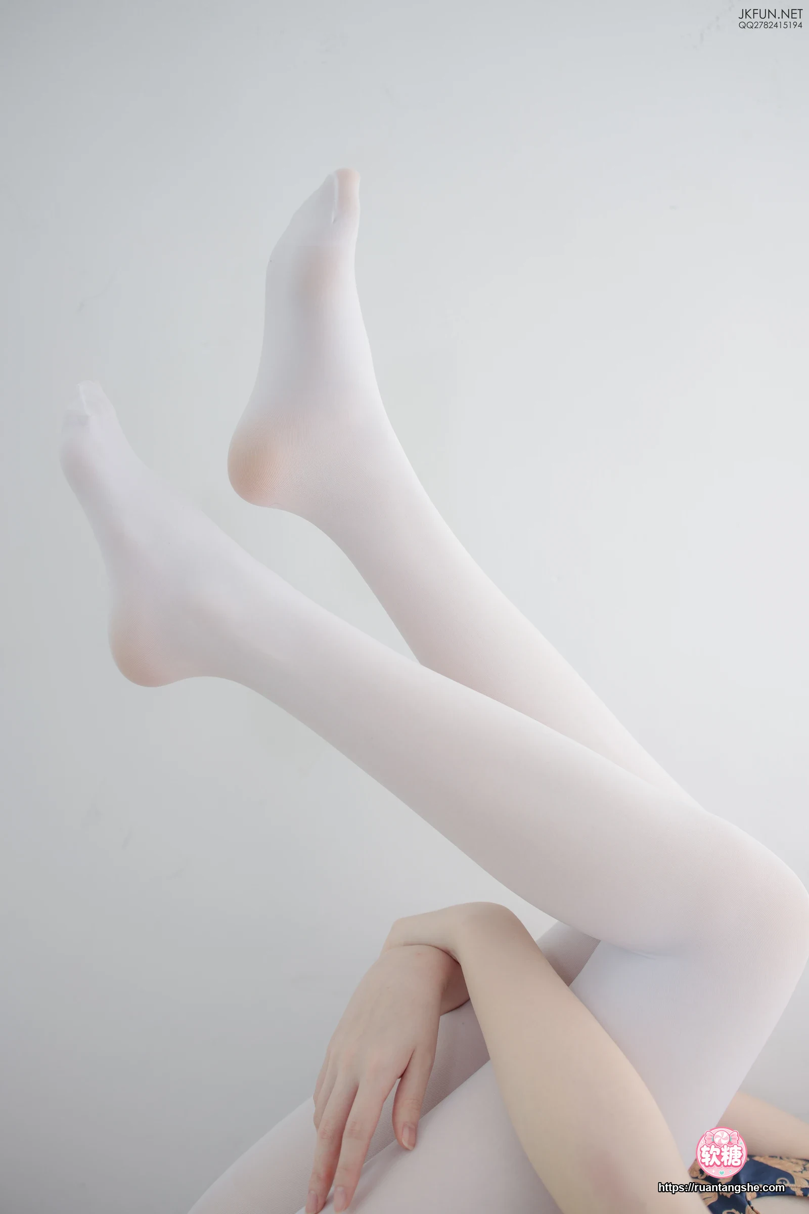 森萝财团 JKFUN-008 50D白丝 踩酱肉包 Aika