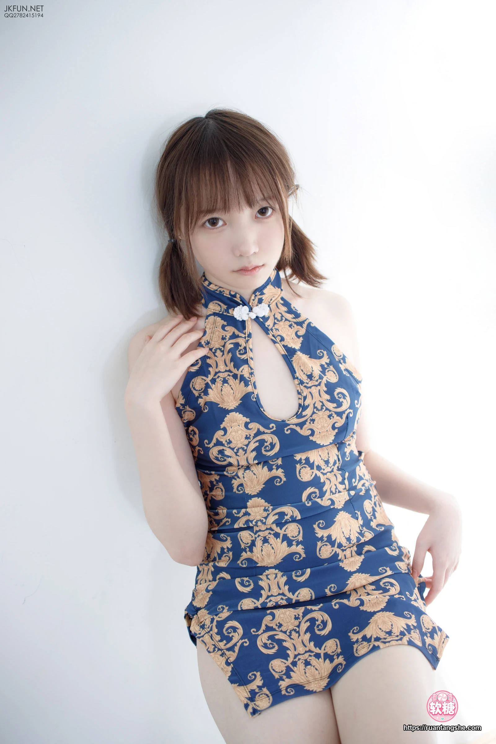 森萝财团 JKFUN-008 50D白丝 踩酱肉包 Aika